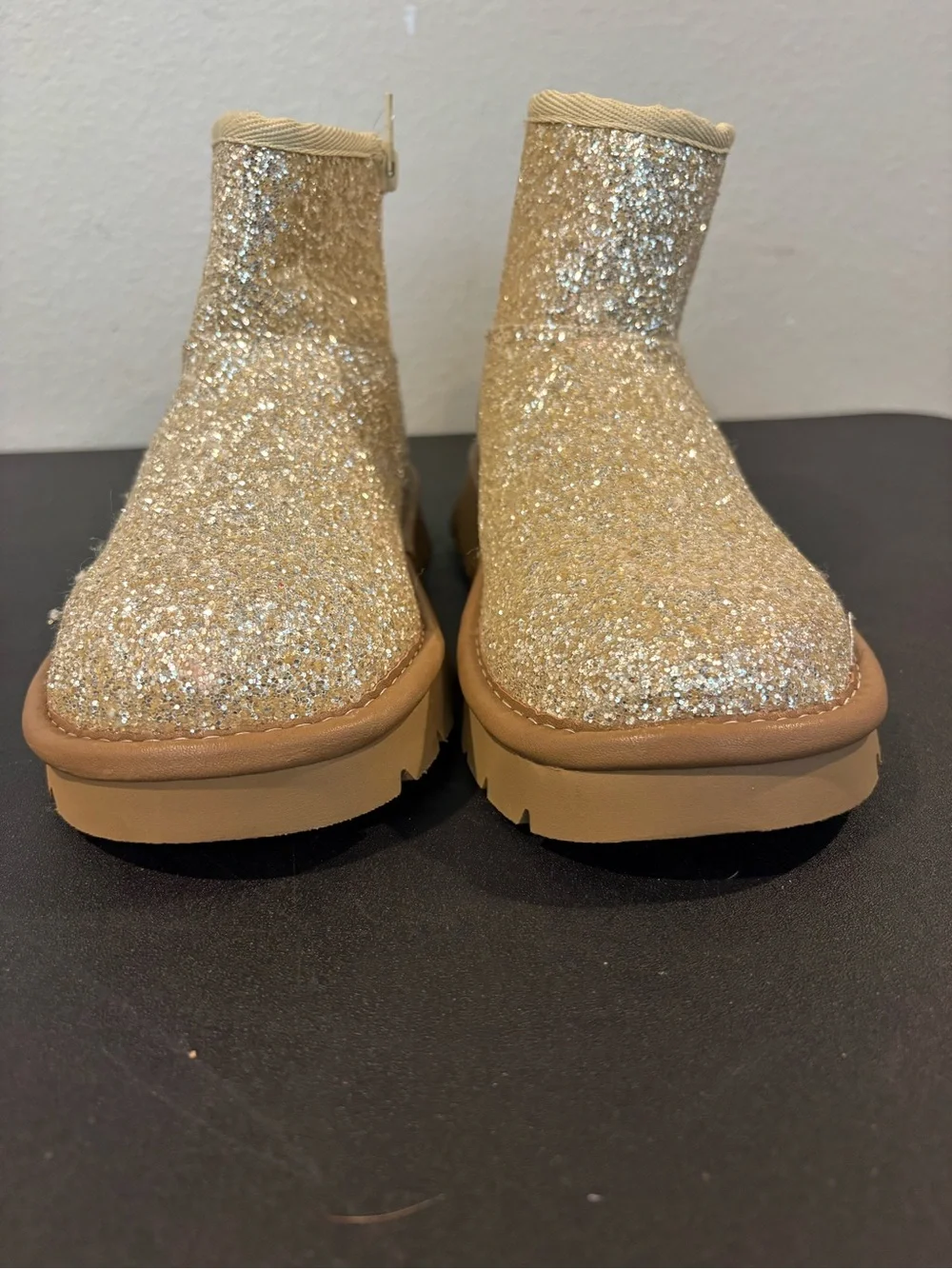 Cat & Jack Girls Honor Faux Suede Style Fur Lined Gold Glitter Boots Youth Sz 5Y